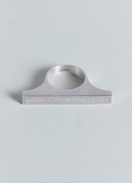 Tabulor ring – handcrafted concrete and silver minimalist architectural jewelry.